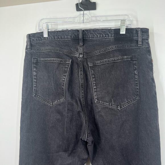 Abercrombie & Fitch The Dad Jeans High Rise Distressed SHORT - Picture 6 of 8